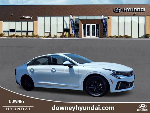 Used 2025 Kia K5 LXS FWD image 4