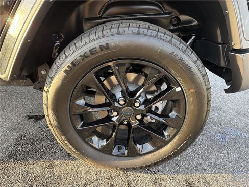 Used 2025 Jeep Wrangler Sahara w/ Safety Group image 18