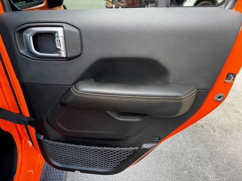 Used 2026 Jeep Wrangler Unlimited Sahara AWD/4WD image 31