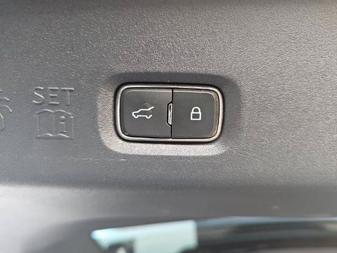 Certified 2025 Ford Expedition Platinum w/ Driver's Package AWD/4WD image 13
