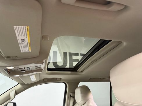 Used 2020 Cadillac Escalade Luxury AWD/4WD image 15