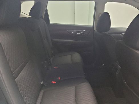 Used 2020 Nissan Rogue SV FWD image 19