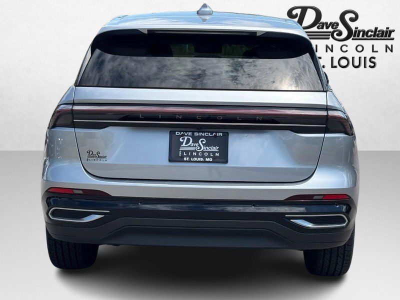 Certified 2024 Lincoln Nautilus Premier AWD/4WD image 4