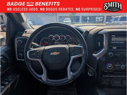 Used 2022 Chevrolet Silverado 2500 LT w/ Texas Edition AWD/4WD image 11