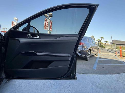 Used 2021 Kia K5 LXS FWD image 61
