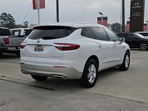 Used 2018 Buick Enclave Essence w/ Trailering Package image 5