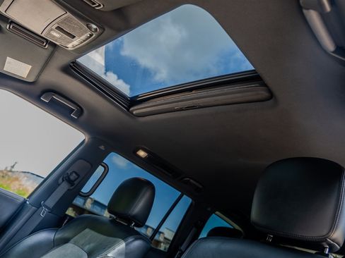 Used 2022 Nissan Armada SL w/ Midnight Edition Package RWD image 29