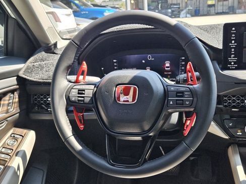 Used 2024 Honda Accord EX-L image 18