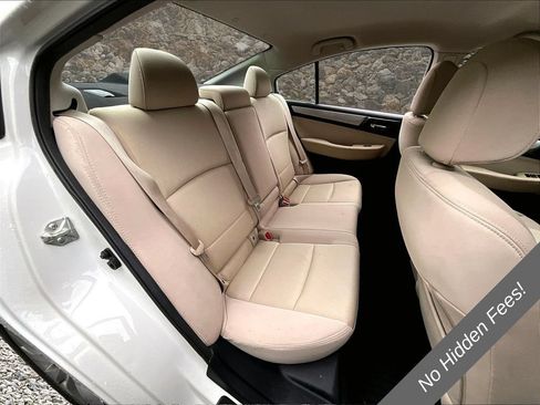 Used 2015 Subaru Legacy 2.5i Premium AWD/4WD image 21