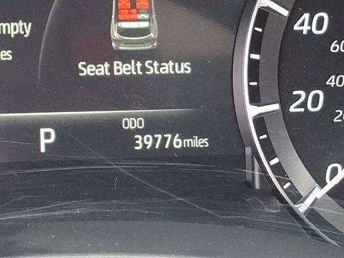 Used 2021 Toyota Highlander XLE image 22