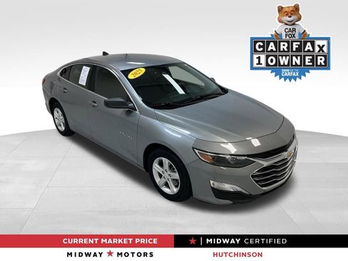 Used 2025 Chevrolet Malibu LS FWD image 1