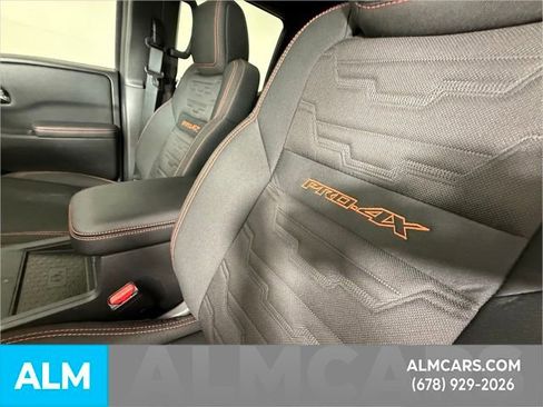 Used 2025 Nissan Frontier PRO-4X w/ Pro Convenience Package image 18