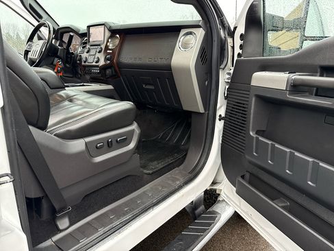 Used 2013 Ford F450 Lariat w/ FX4 4X4 Off-Road Pkg image 27