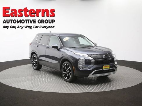 Used 2024 Mitsubishi Outlander SE AWD/4WD image 49