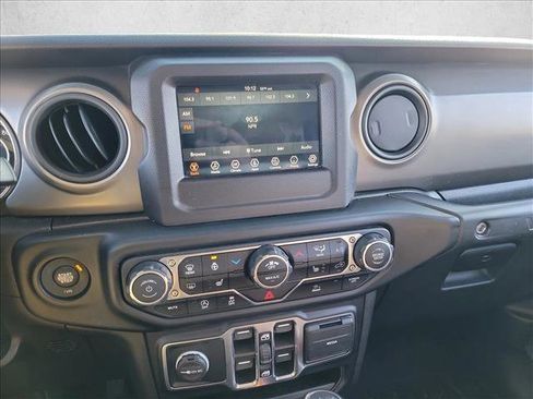 Used 2022 Jeep Wrangler Unlimited Willys image 20