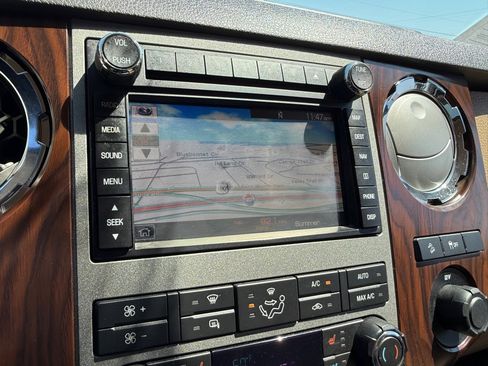 Used 2011 Ford F350 Lariat w/ Lariat Ultimate Pkg image 38