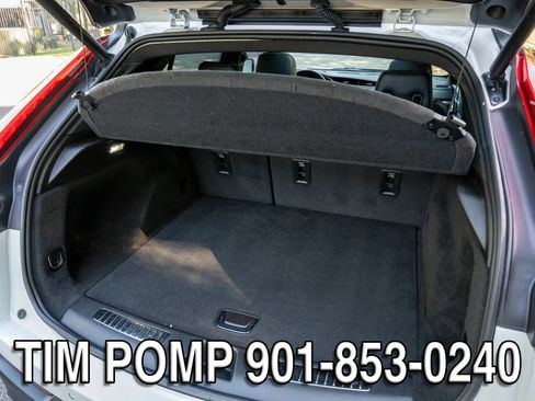 Used 2023 Cadillac XT4 Premium Luxury w/ Cold Weather Package FWD image 15