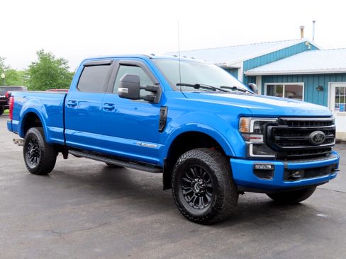 Used 2021 Ford F350 Lariat image 8