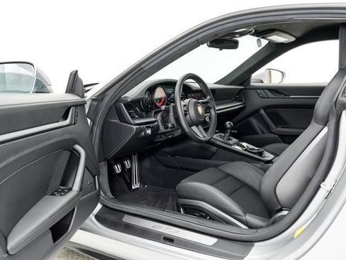 Certified 2024 Porsche 911 GT3 RWD image 7