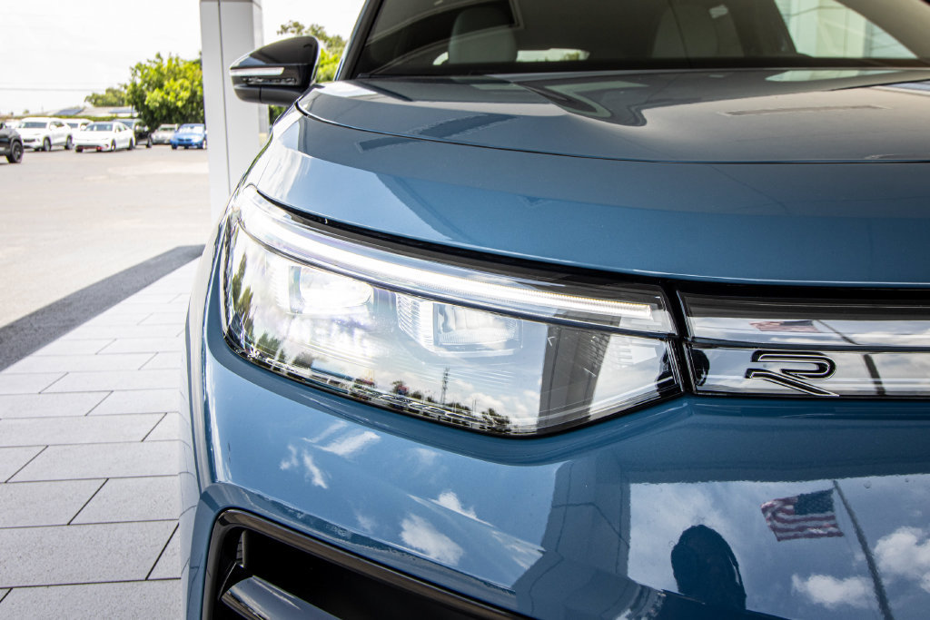 New 2026 Volkswagen Tiguan SE R-Line FWD image 6