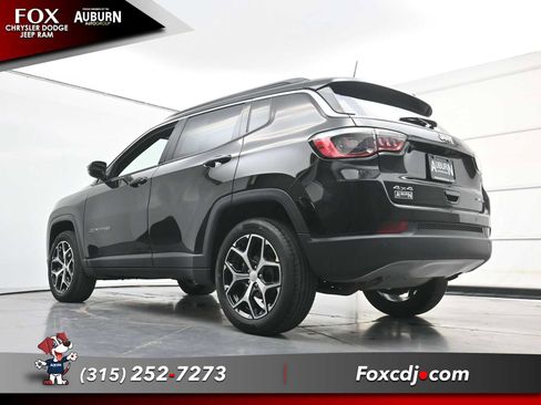 Used 2024 Jeep Compass Limited AWD/4WD image 21