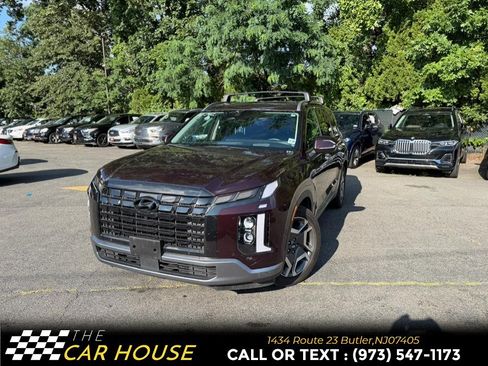 Used 2024 Hyundai Palisade Limited AWD/4WD image 2