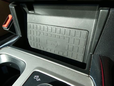 Used 2021 Ford Explorer Limited w/ Equipment Group 301A image 30