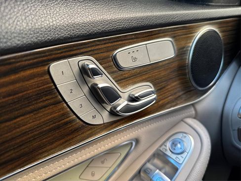 Used 2015 Mercedes-Benz C 300 Sedan image 19