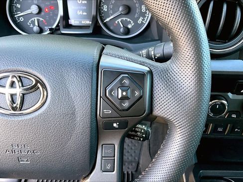 Used 2023 Toyota Tacoma TRD Sport w/ Advanced Technology Package AWD/4WD image 23