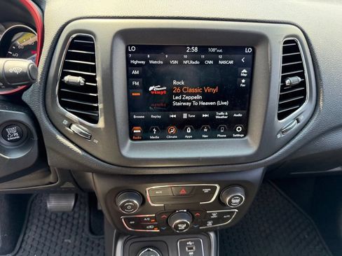 Used 2020 Jeep Compass Trailhawk w/ Trailer Tow Group AWD/4WD image 27