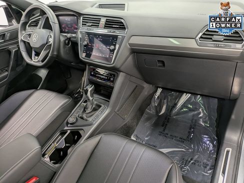 Used 2023 Volkswagen Tiguan SE R-Line AWD/4WD image 31