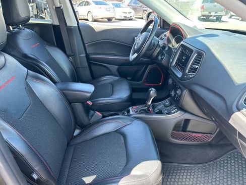Used 2019 Jeep Compass Trailhawk AWD/4WD image 35