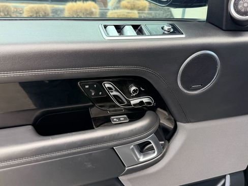 Used 2020 Land Rover Range Rover Long Wheelbase HSE image 20