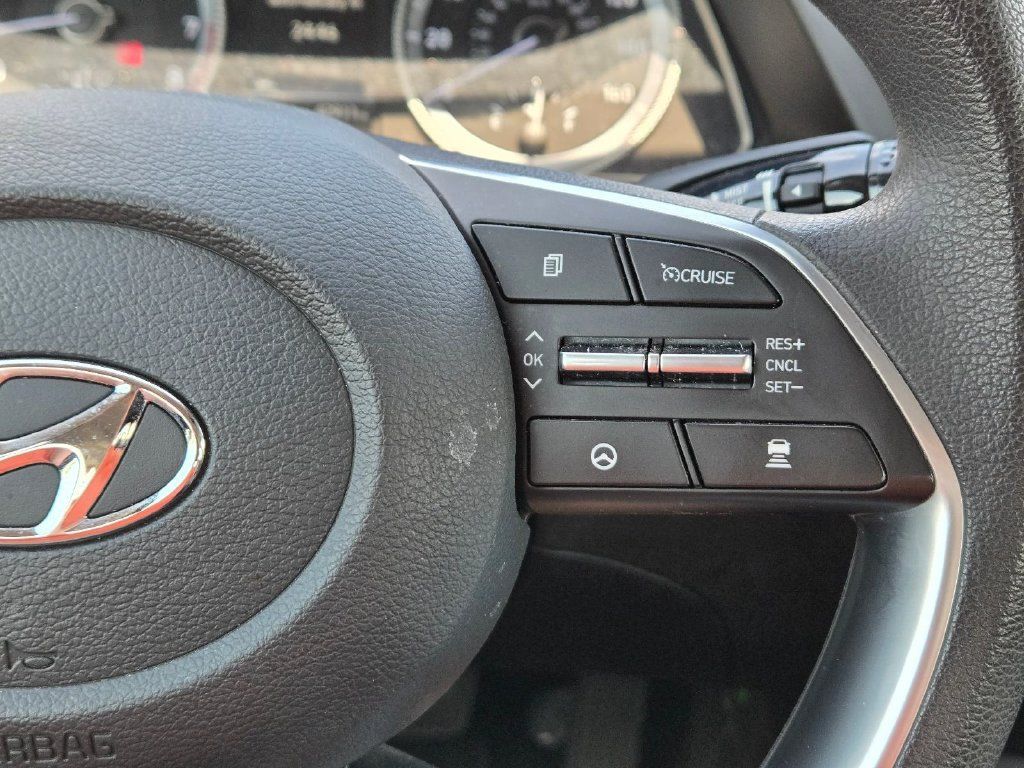 Certified 2023 Hyundai Sonata SEL w/ Preferred Accessory Package FWD image 23