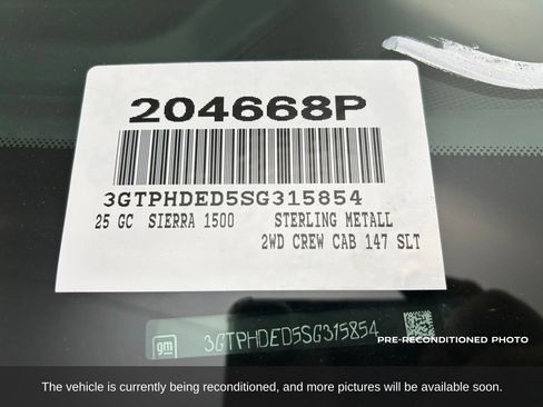 Used 2025 GMC Sierra 1500 SLT w/ SLT Convenience Package image 16