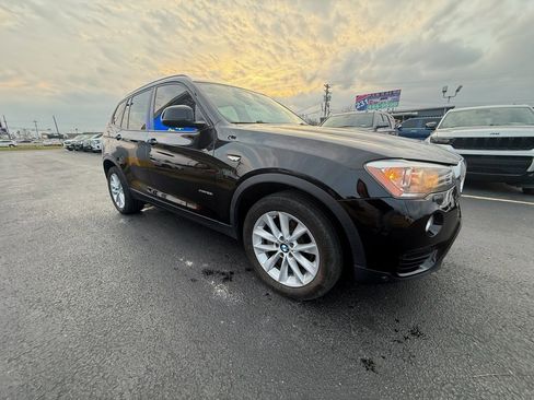 Used 2017 BMW X3 xDrive28i image 1