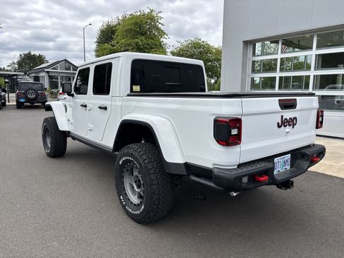 Used 2022 Jeep Gladiator Rubicon w/ LED Lighting Group AWD/4WD image 3