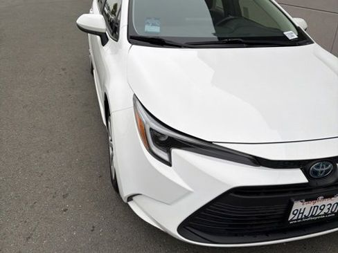 Used 2023 Toyota Corolla LE image 11