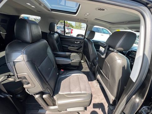 Used 2019 Chevrolet Traverse Premier w/ Redline Edition AWD/4WD image 28