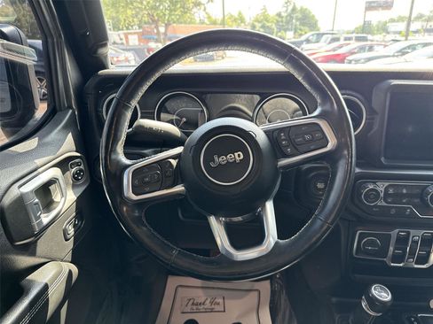 Used 2020 Jeep Wrangler Unlimited Sahara AWD/4WD image 13
