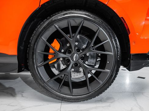 Used 2025 Aston Martin DBX 707 image 4