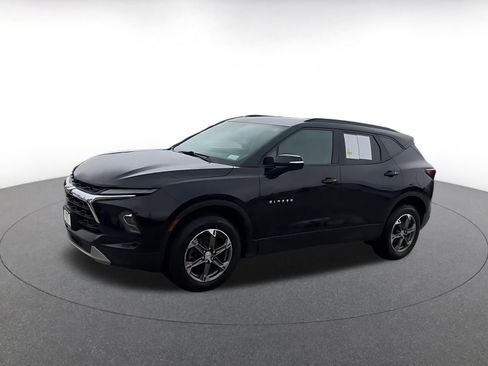 Used 2024 Chevrolet Blazer LT AWD/4WD image 8