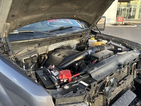 Used 2014 Ford F150 XLT w/ XLT Chrome Package image 7