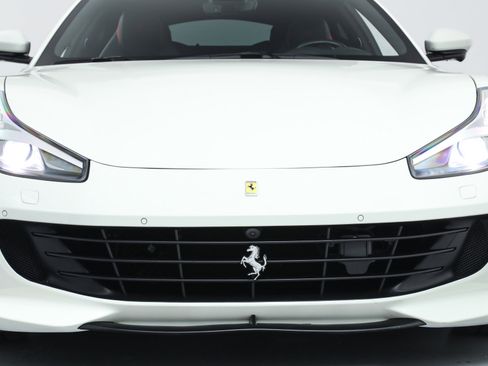 Certified 2020 Ferrari GTC4Lusso image 12