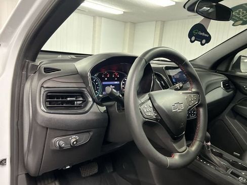 Certified 2023 Chevrolet Equinox RS w/ RS Leather Package AWD/4WD image 10