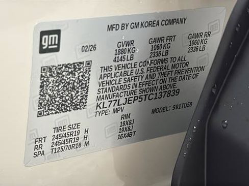 New 2026 Chevrolet Trax RS w/ Sunroof Package FWD image 28