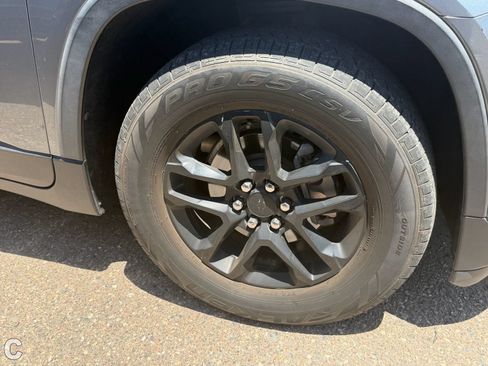 Used 2018 Chevrolet Traverse LS FWD image 6