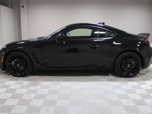 Used 2024 Toyota GR86 Premium RWD image 7