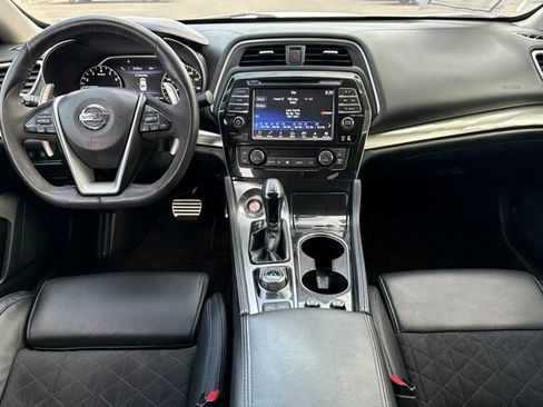 Used 2017 Nissan Maxima SR w/ Midnight Edition FWD image 13
