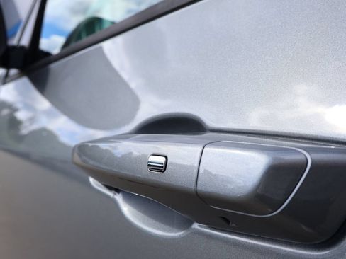 New 2026 Chevrolet Equinox LT AWD/4WD image 10